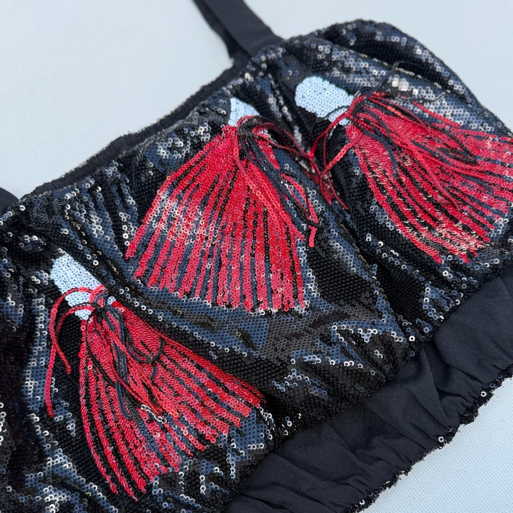 QUEEN OF SPARKLES Black and Red Sequin Crop Top - Size S - Picture 3 of 16